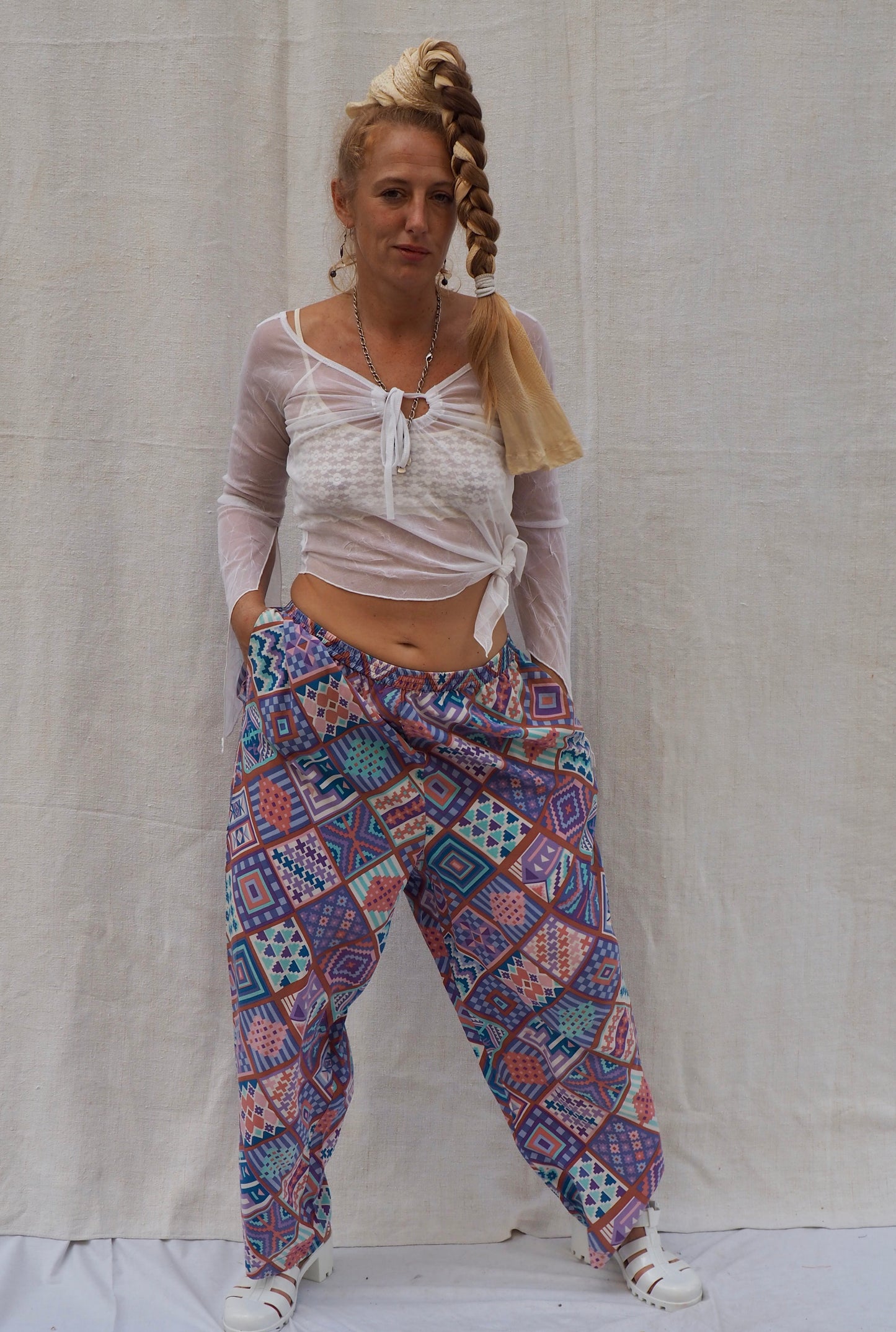 Vintage 1980s Pure Silk Geometric Print Pants – Soft Pastel Tones, Lightweight, and Easy to Style