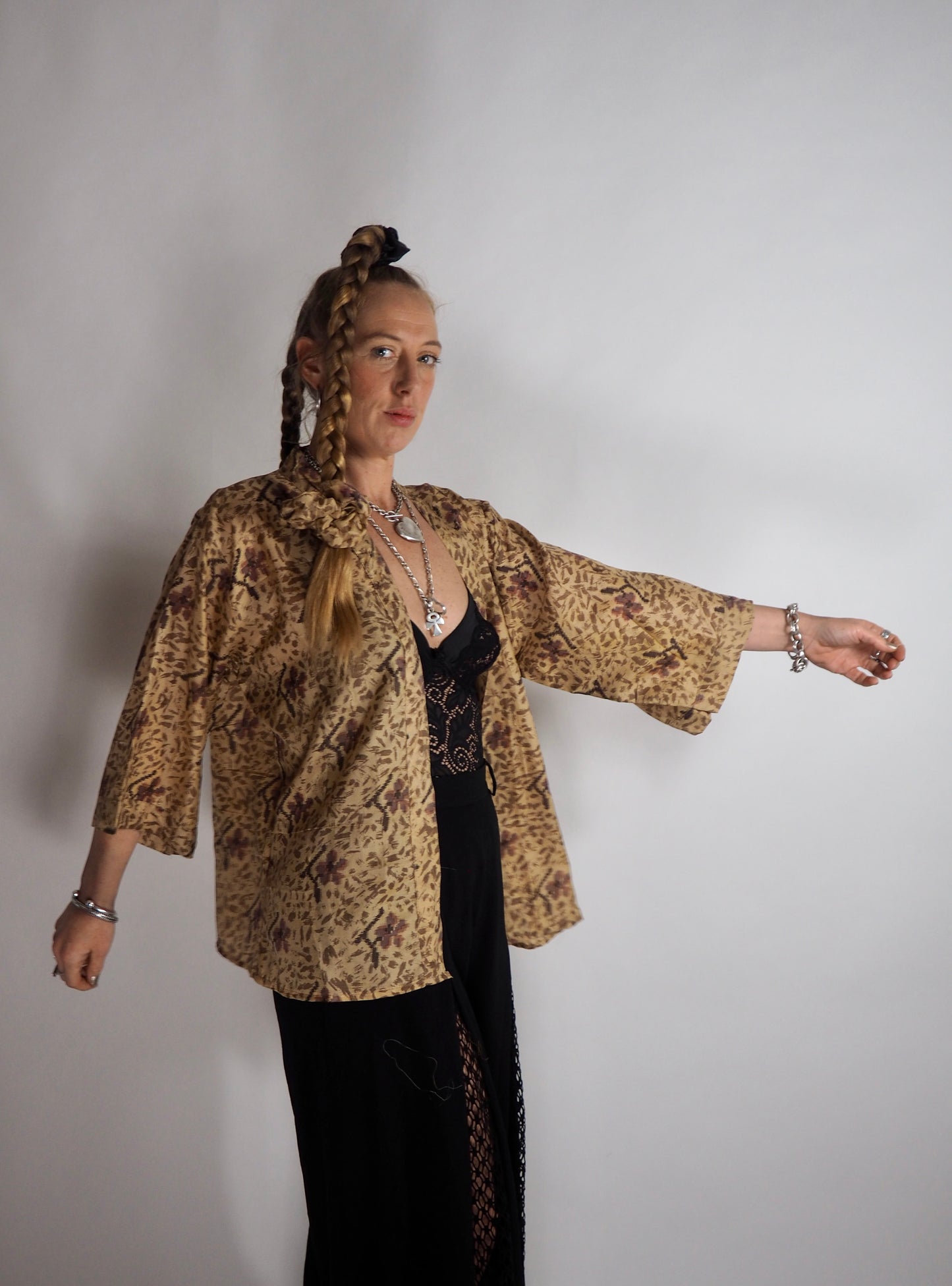 The Kardash Short Kimono – Vintage Re-cycled Sari Kimono Jacket with Waist Tie + Matching Scrunchy & Storage Bag