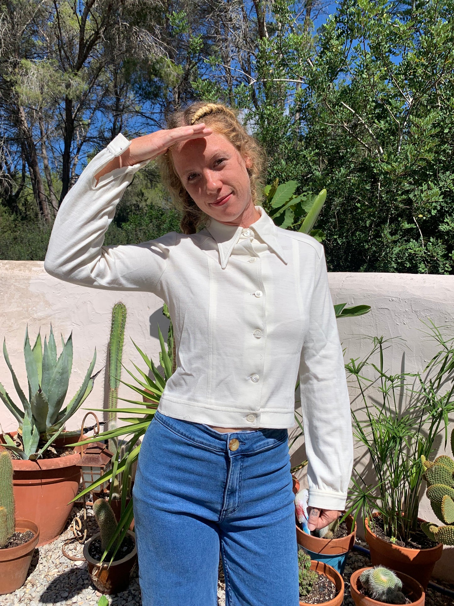 Vintage 1960’s cropped cream jacket shirt super cute  with buttons up the front and oversized collar