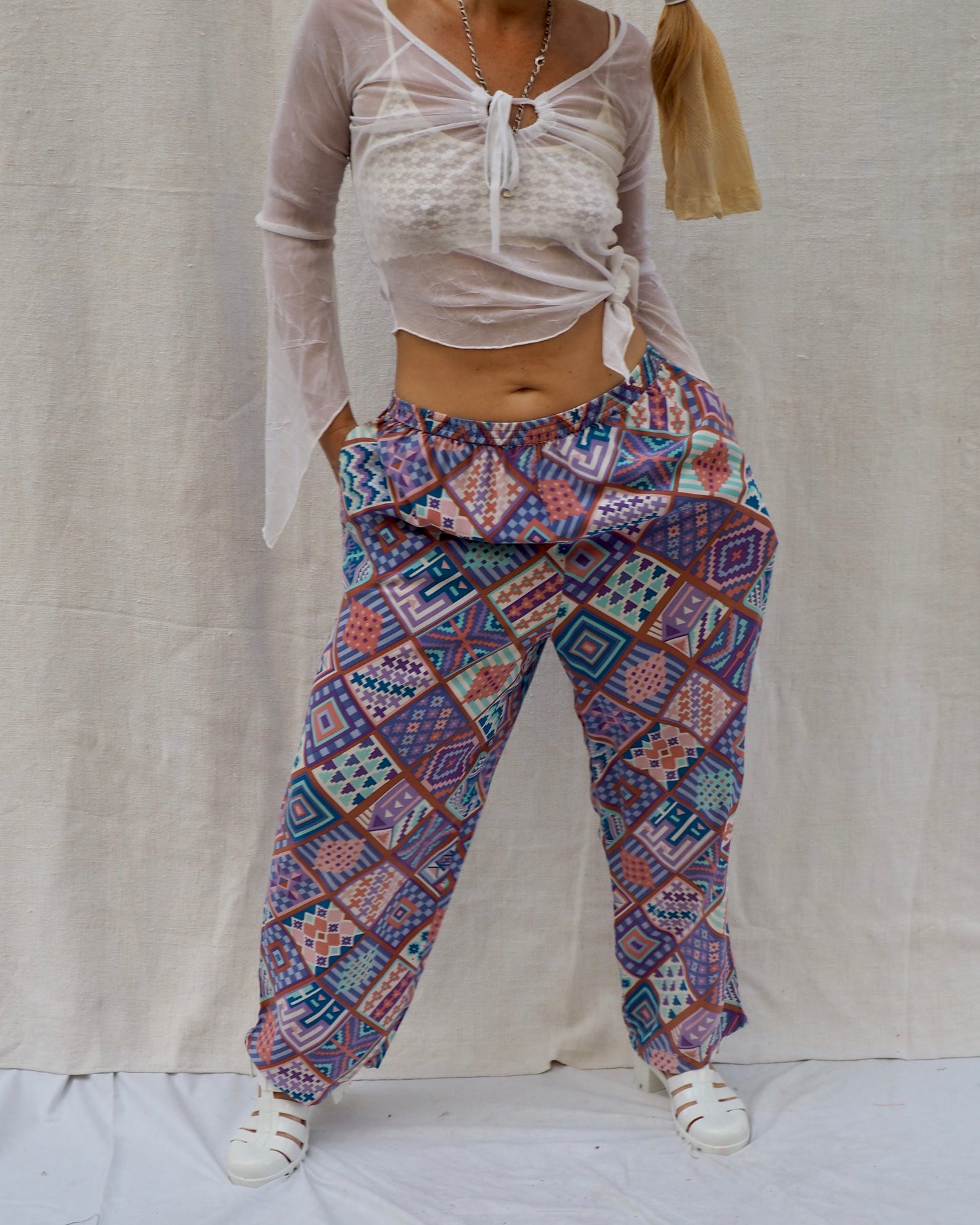 Vintage 1980s Pure Silk Geometric Print Pants – Soft Pastel Tones, Lightweight, and Easy to Style