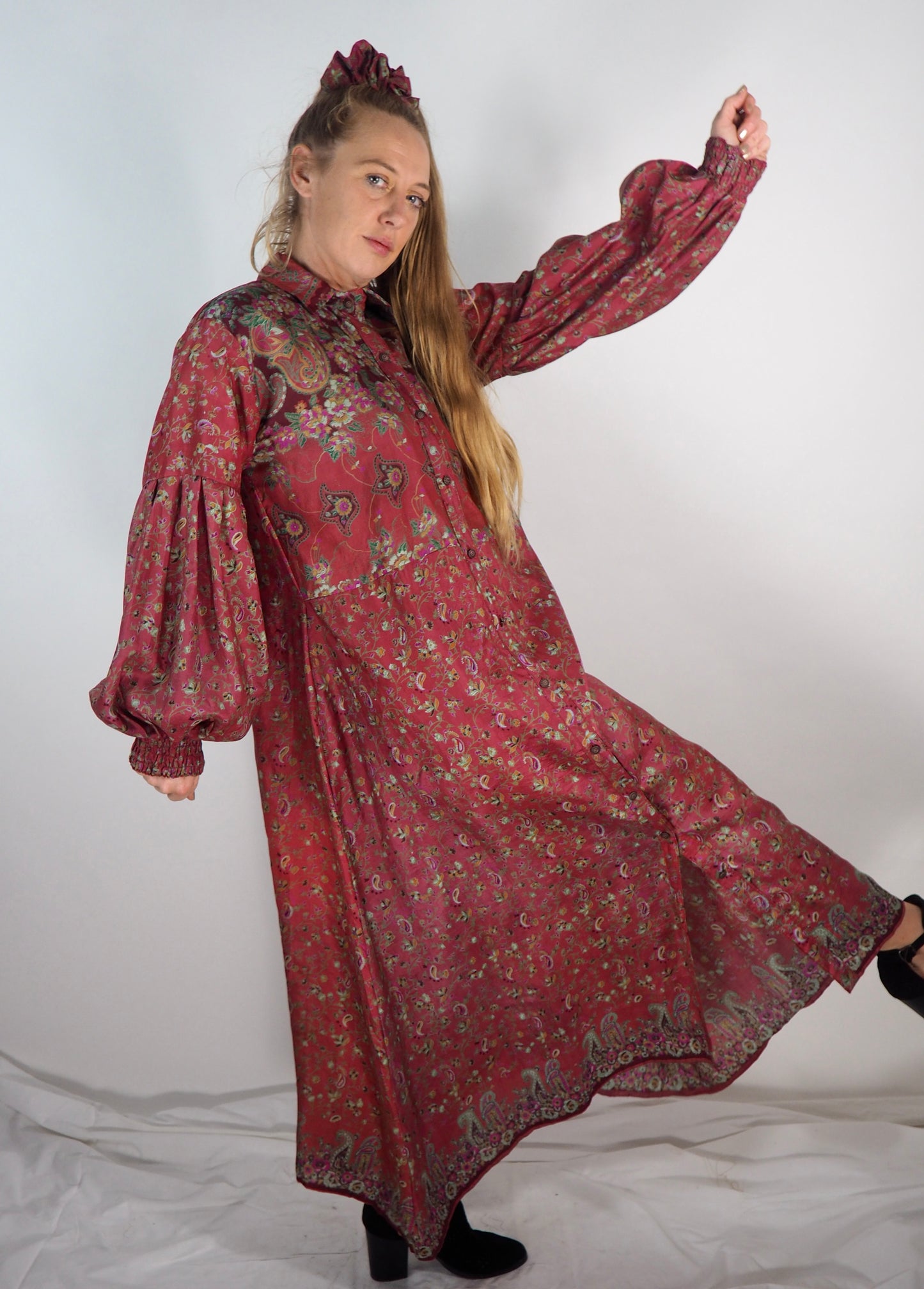 The Lenya Up-cycled Vintage Sari Dress – Sustainable Boho Dress with Oversized Sleeves Matching Scrunchy & Storage Bag