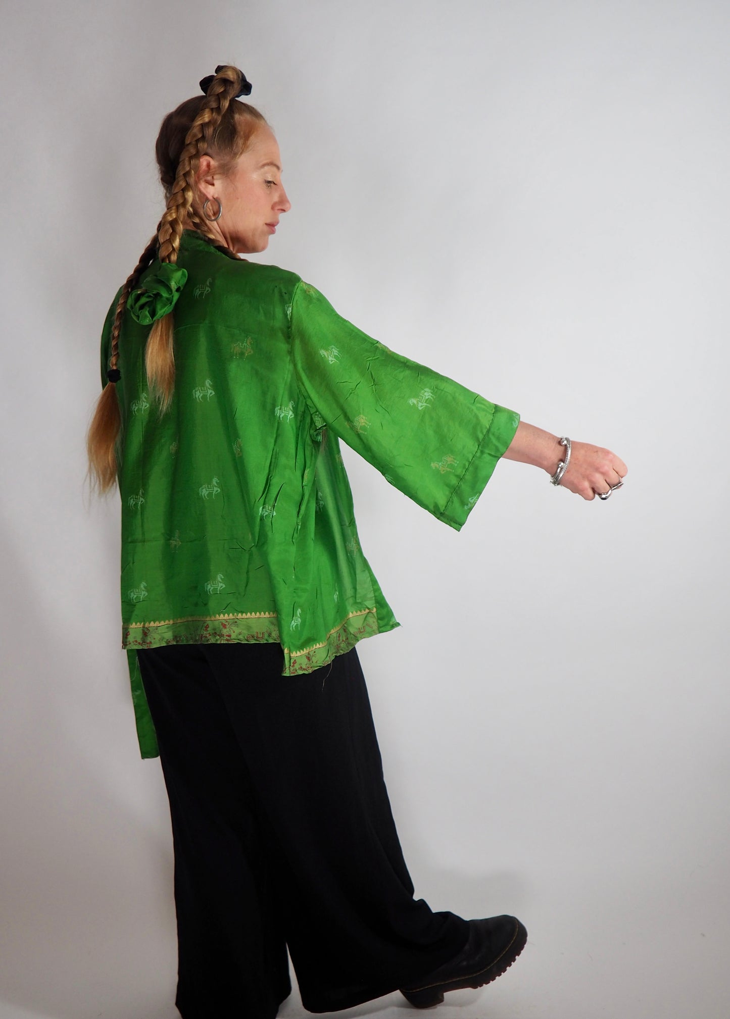 The Kardash Short Kimono – Vintage Re-cycled Sari Kimono Jacket with Waist Tie + Matching Scrunchy & Storage Bag