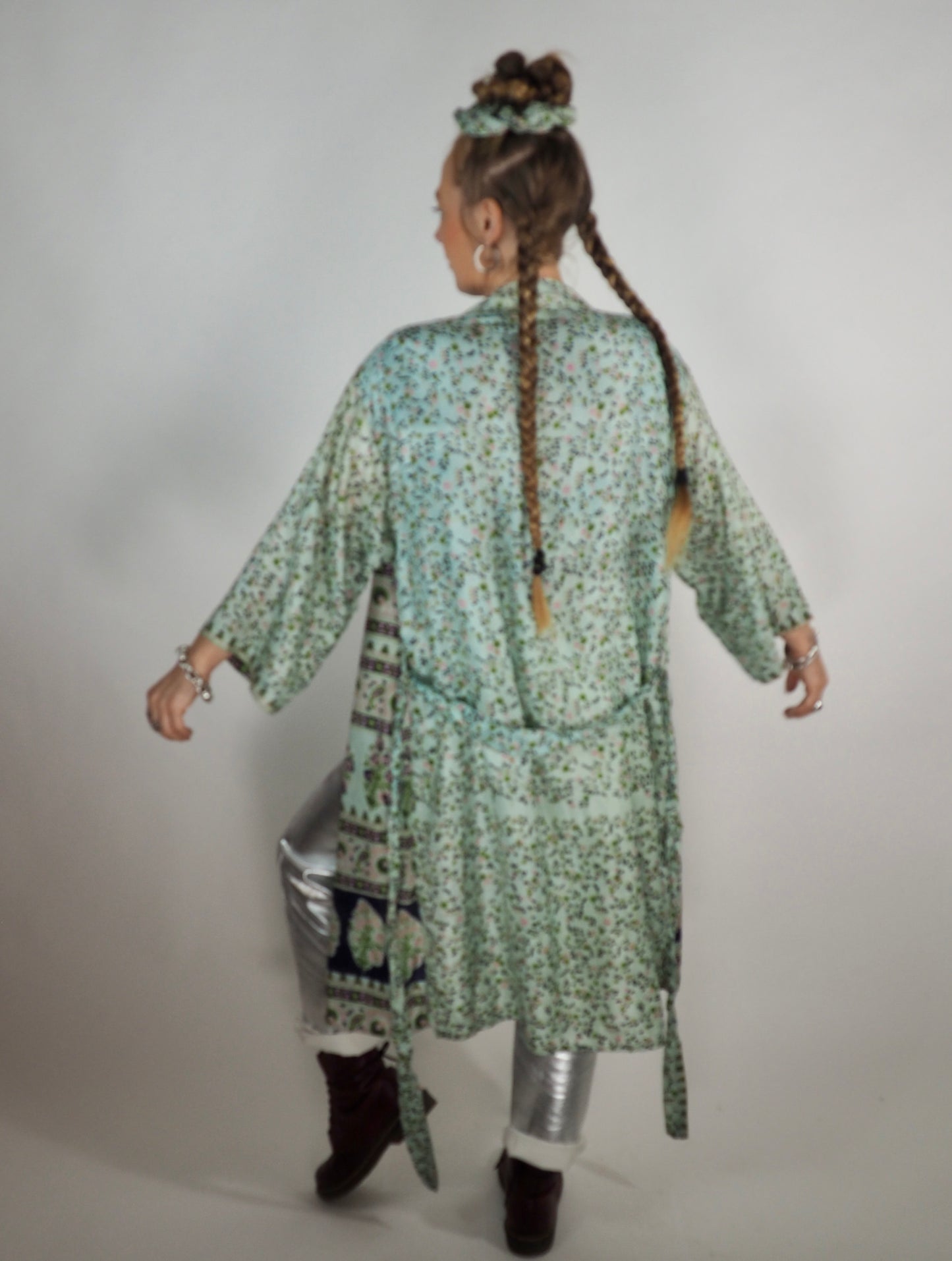 The Kardash Medium-Length Kimono – Up-cycled Vintage Sari Sustainable Kimono Jacket with Waist Tie + Matching Scrunchy & Storage Bag