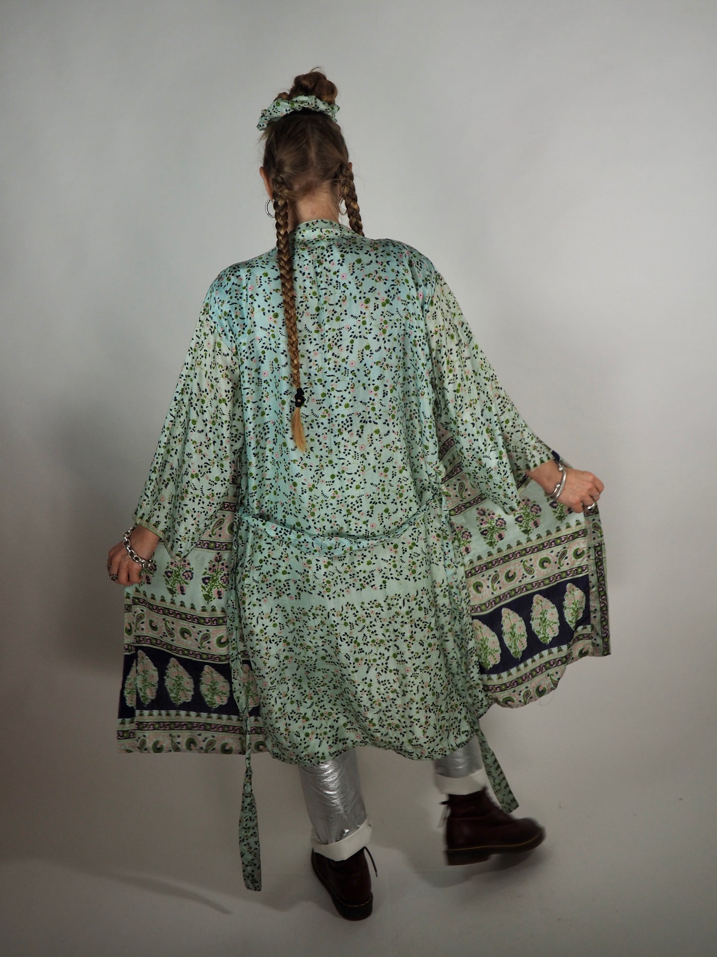 The Kardash Medium-Length Kimono – Up-cycled Vintage Sari Sustainable Kimono Jacket with Waist Tie + Matching Scrunchy & Storage Bag