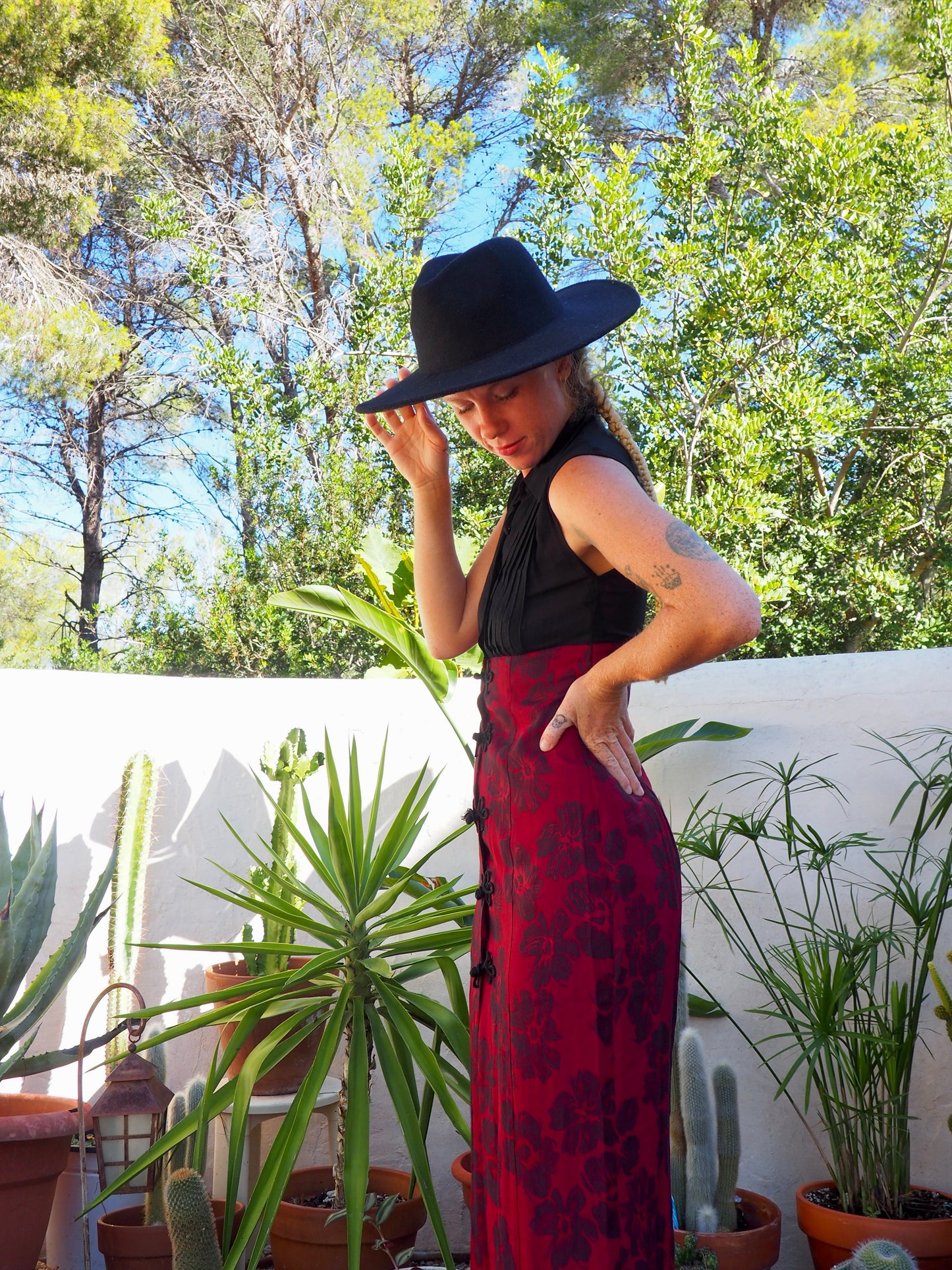 Vintage Chinese printed red and black dress super cool big button fastening details