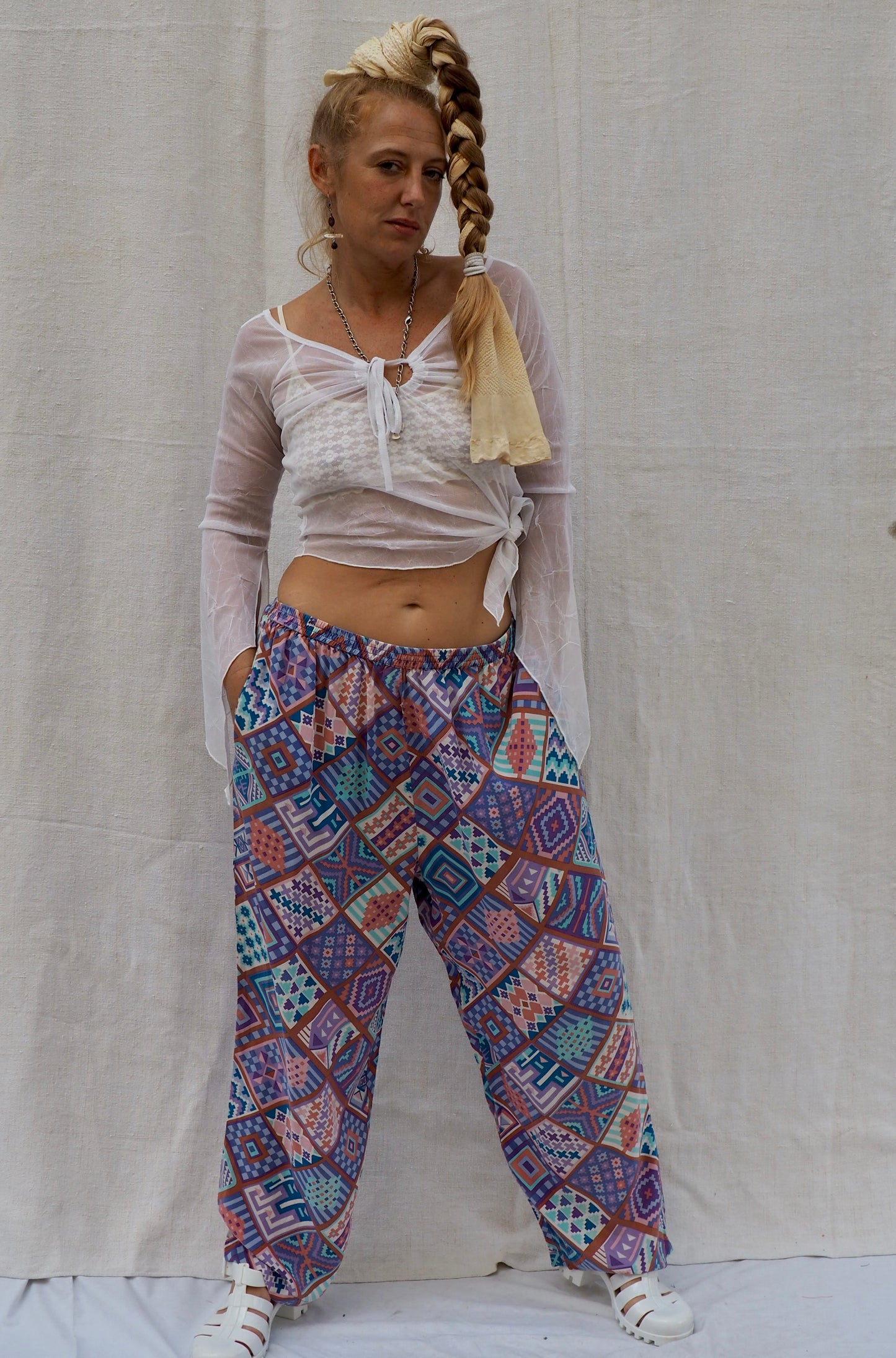 Vintage 1980s Pure Silk Geometric Print Pants – Soft Pastel Tones, Lightweight, and Easy to Style