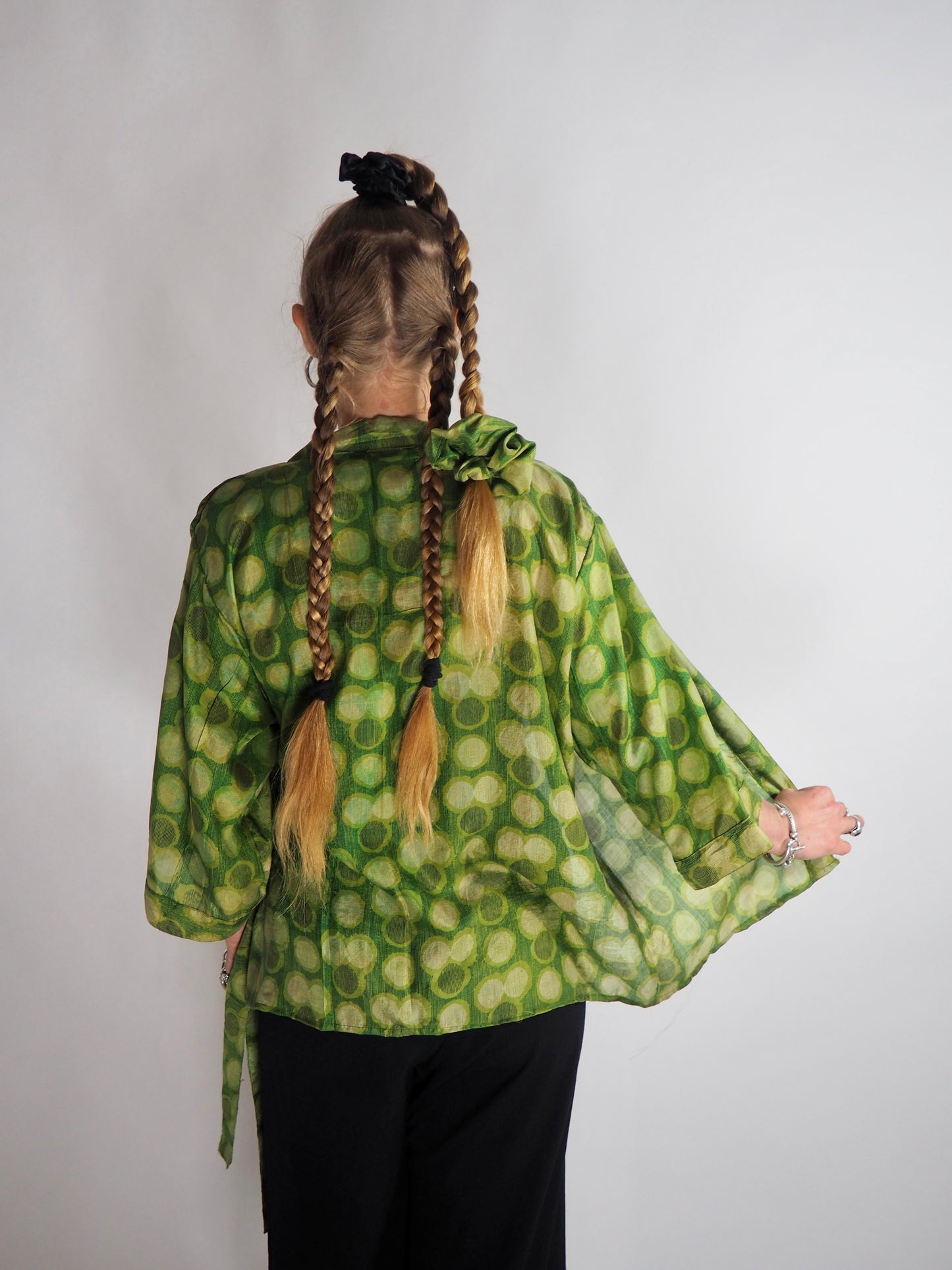 The Kardash Short Kimono – Vintage Re-cycled Sari Kimono Jacket with Waist Tie + Matching Scrunchy & Storage Bag