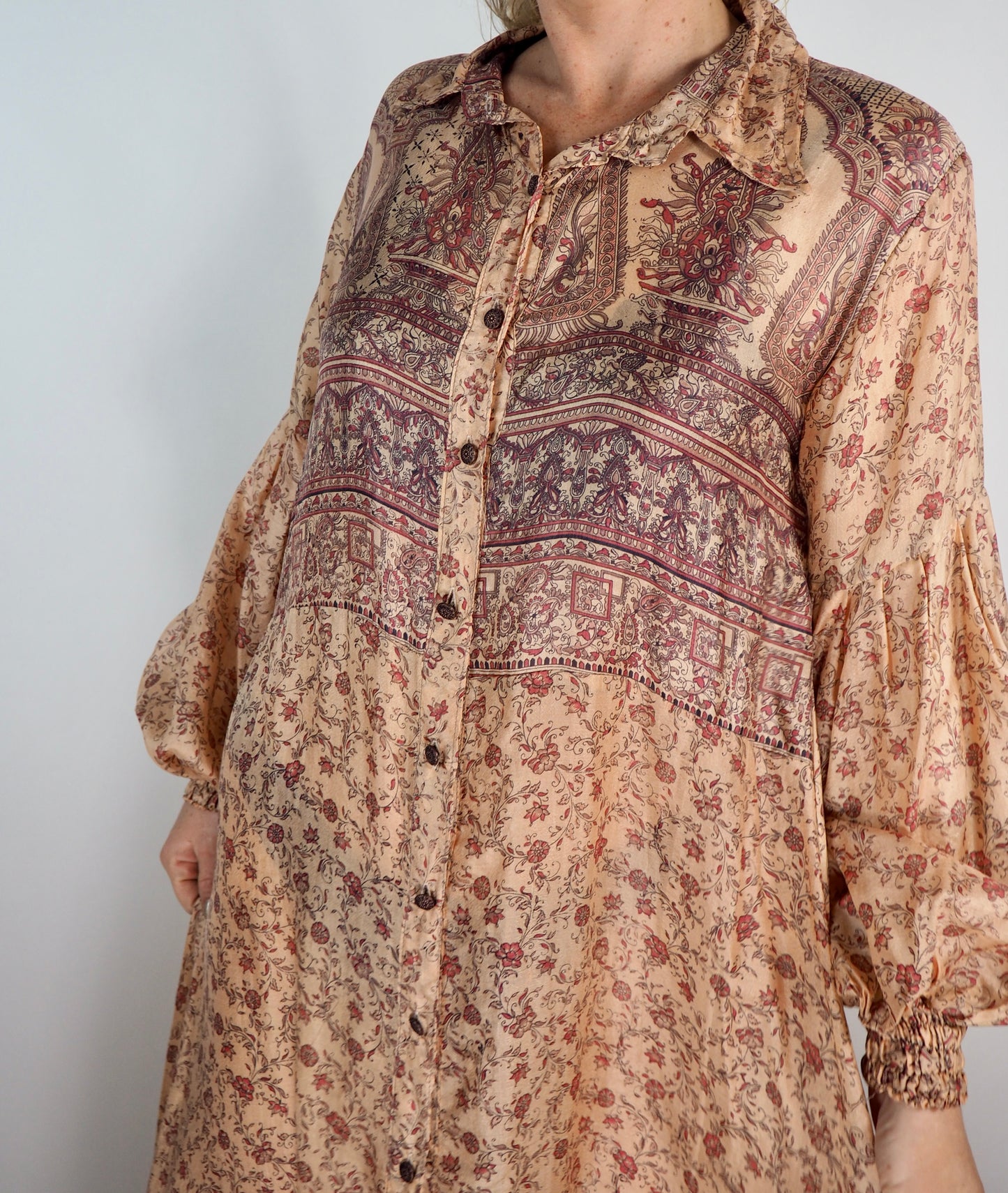 The Lenya Up-cycled Vintage Sari Dress – Sustainable Boho Dress with Oversized Sleeves Matching Scrunchy & Storage Bag