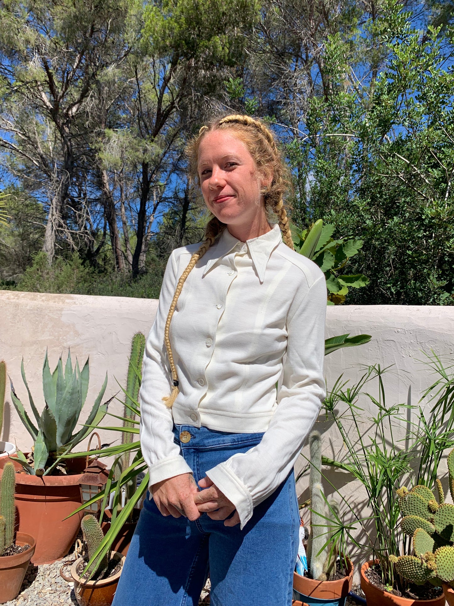 Vintage 1960’s cropped cream jacket shirt super cute  with buttons up the front and oversized collar