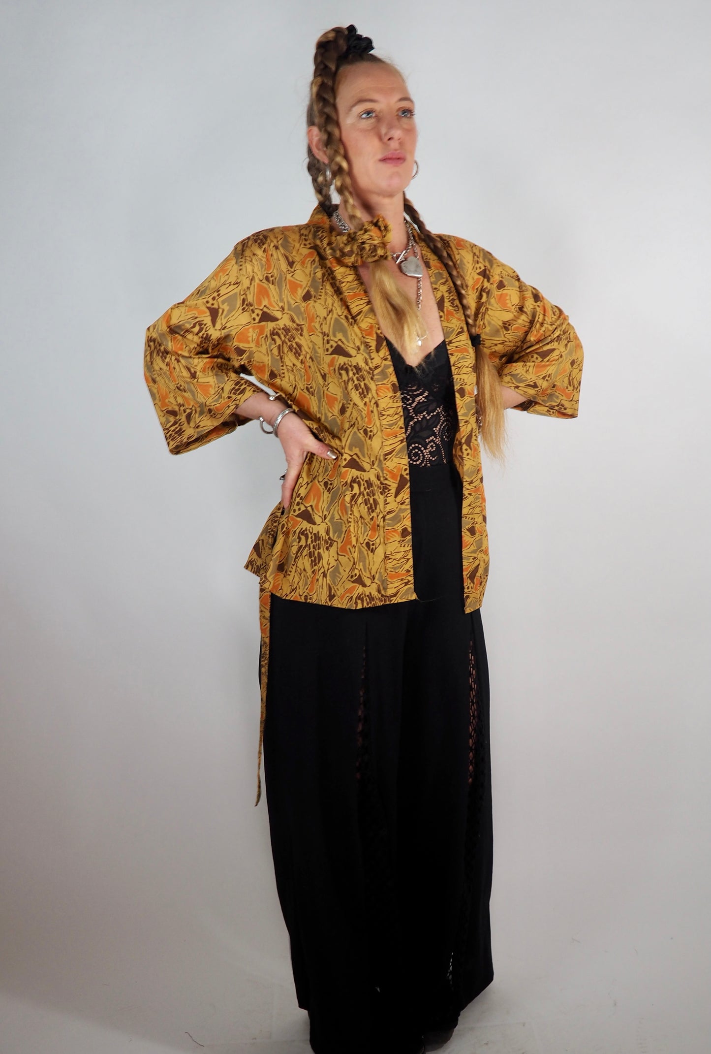 The Kardash Short Kimono – Vintage Re-cycled Sari Kimono Jacket with Waist Tie + Matching Scrunchy & Storage Bag