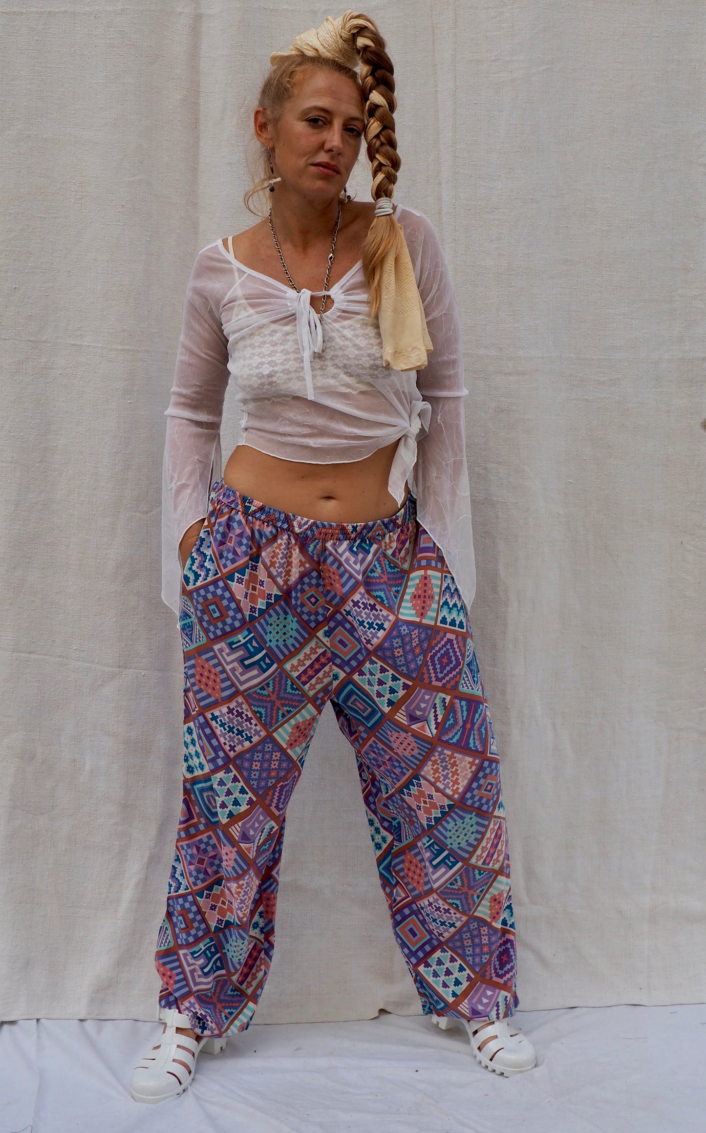 Vintage 1980s Pure Silk Geometric Print Pants – Soft Pastel Tones, Lightweight, and Easy to Style