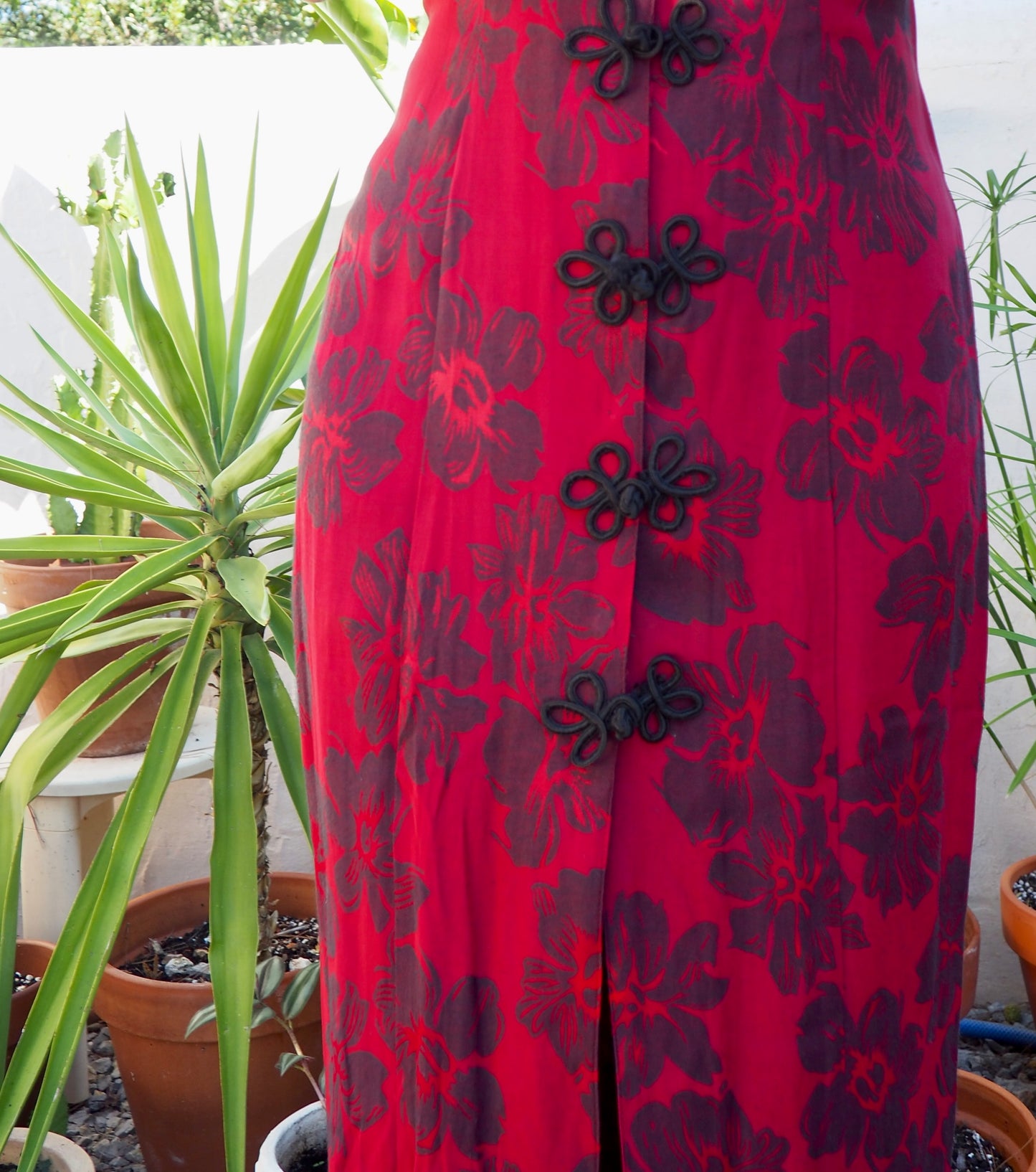 Vintage Chinese printed red and black dress super cool big button fastening details