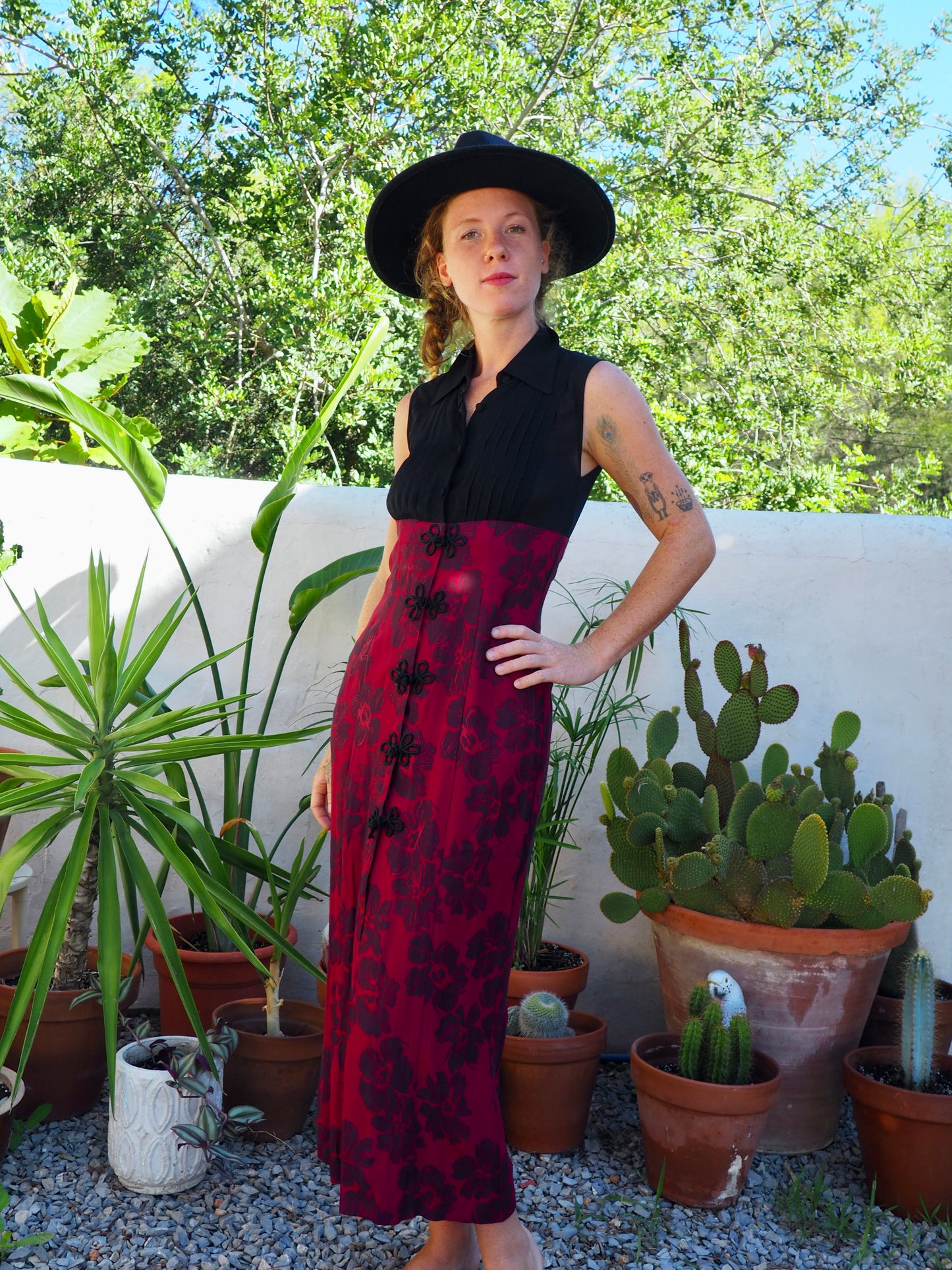 Vintage Chinese printed red and black dress super cool big button fastening details