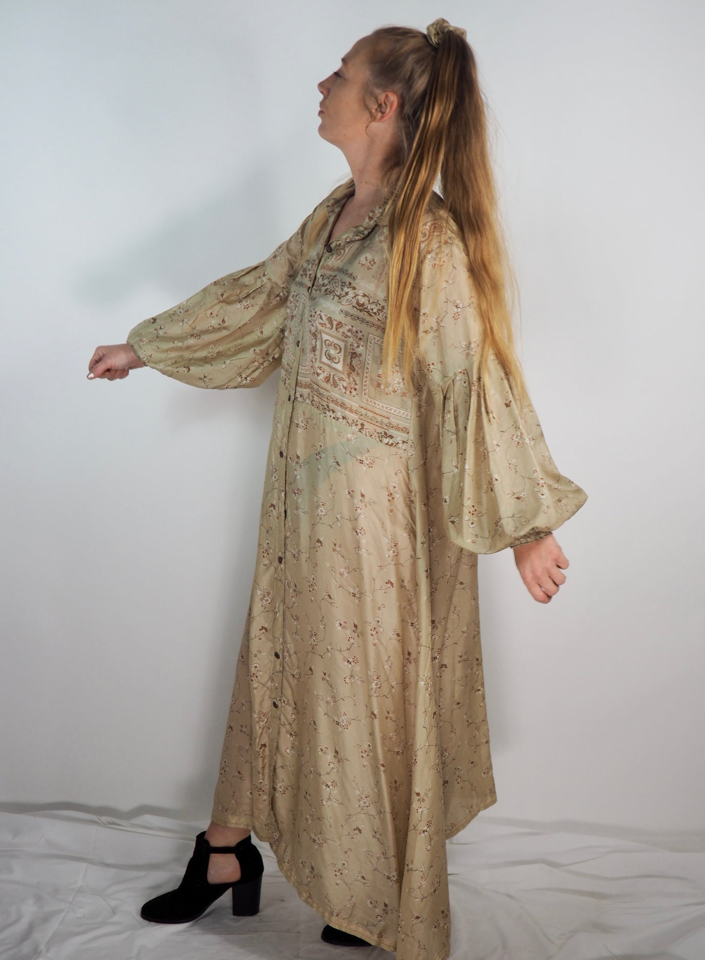 The Lenya Up-cycled Vintage Sari Dress – Sustainable Boho Dress with Oversized Sleeves Matching Scrunchy & Storage Bag