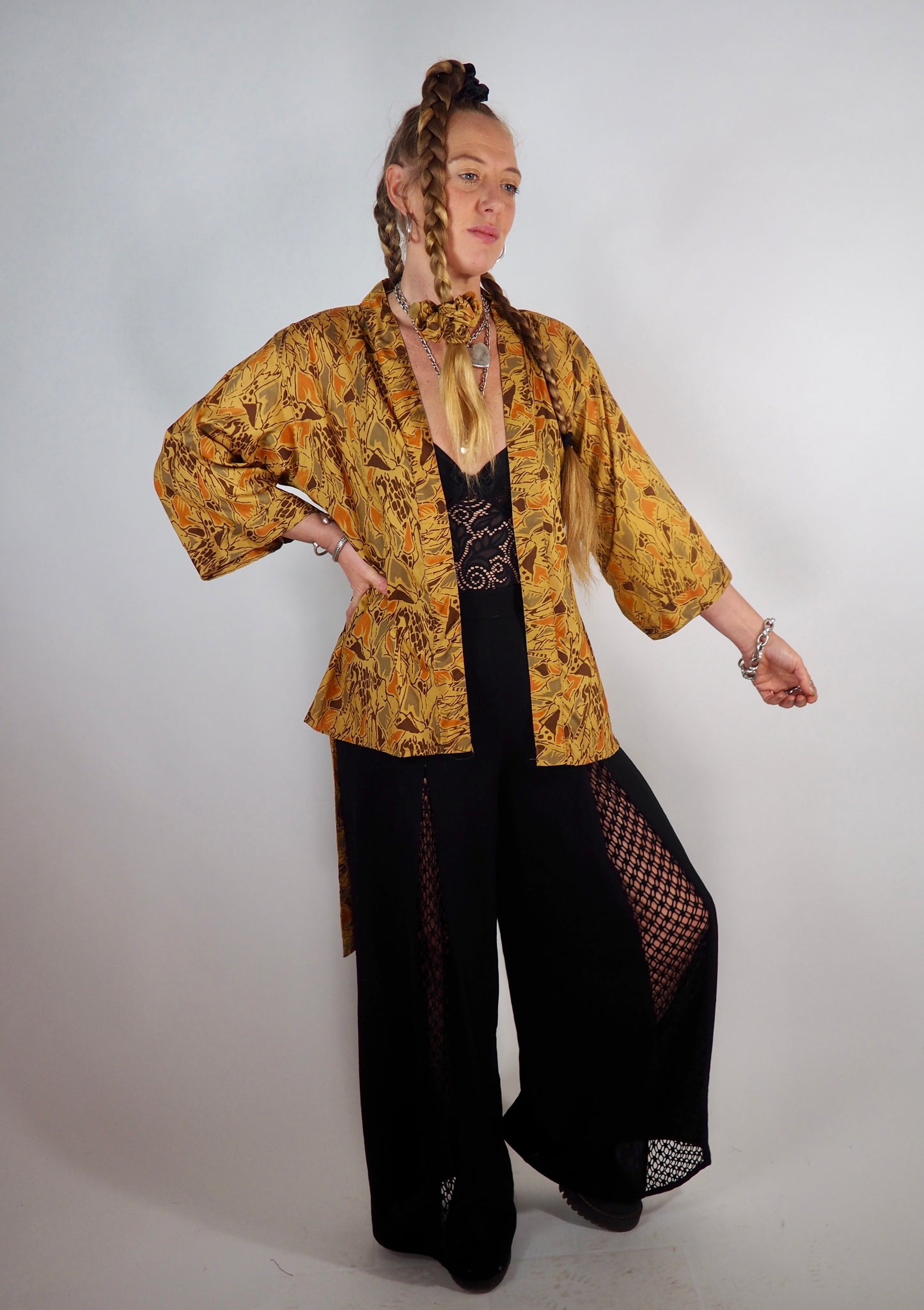 The Kardash Short Kimono – Vintage Re-cycled Sari Kimono Jacket with Waist Tie + Matching Scrunchy & Storage Bag