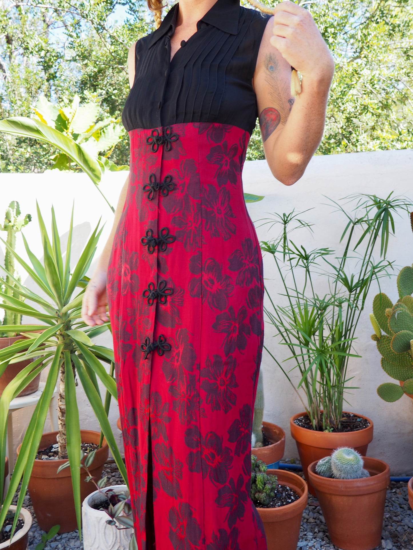 Vintage Chinese printed red and black dress super cool big button fastening details