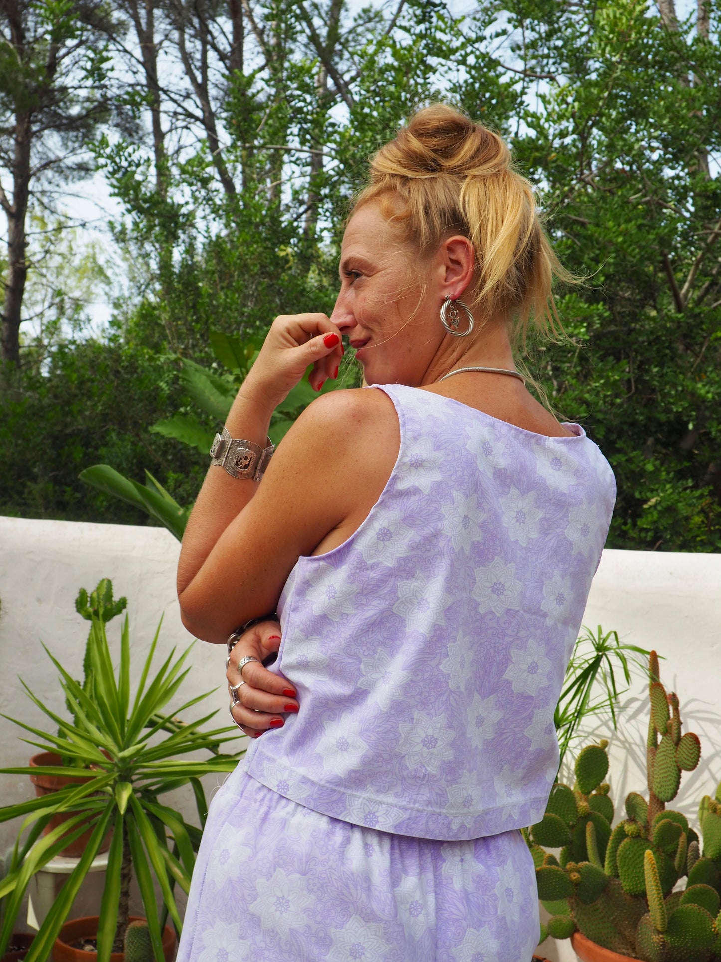 Vintage purple and white floral pattern textiles crop top t-shirt up-cycled by Vagabond Ibiza