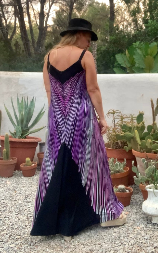 Original vintage 1970’s black and purple striped geometric design maxi dress