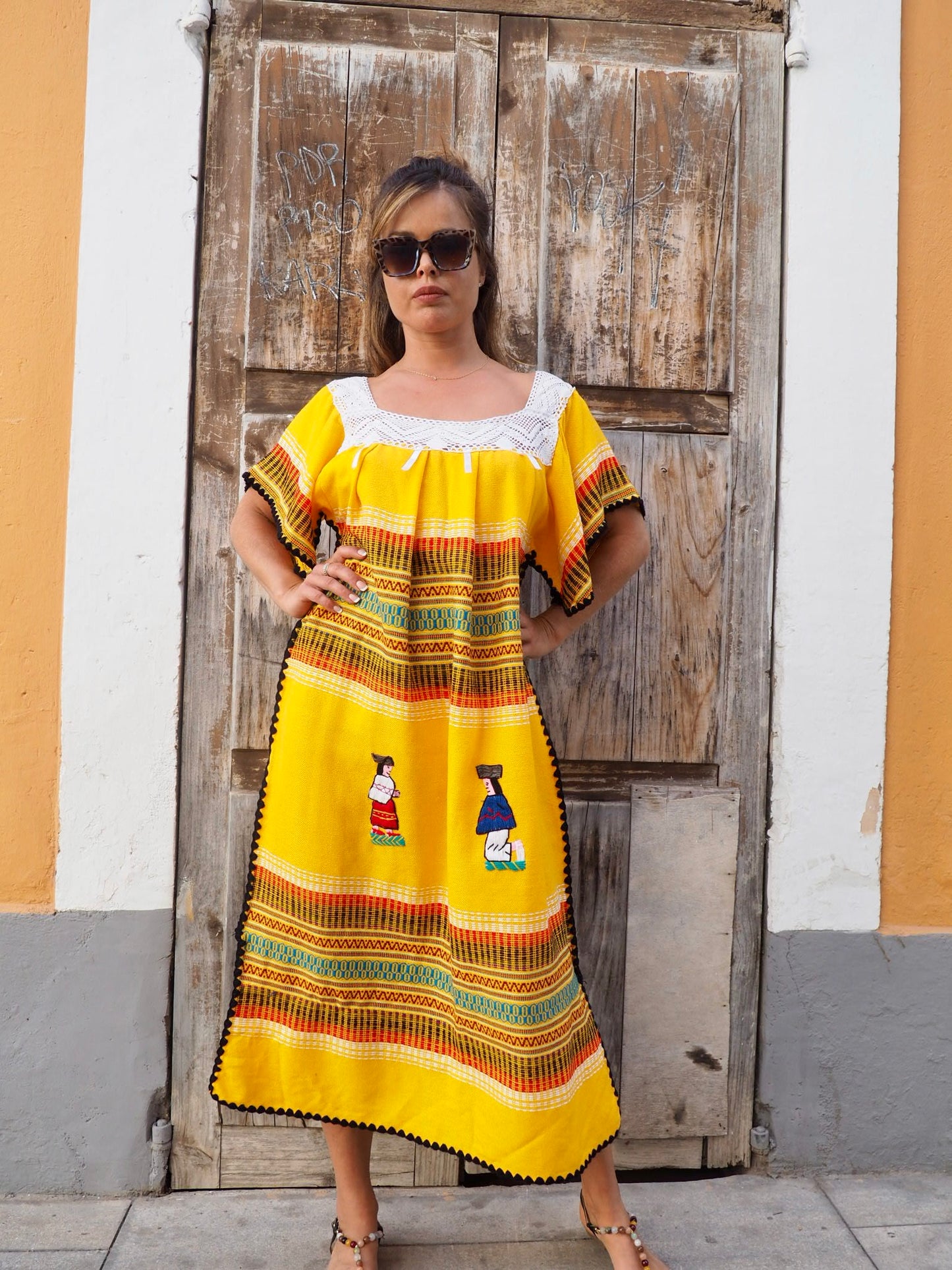 Vintage Mexican yellow woven Kaftan dress with embroidery details
