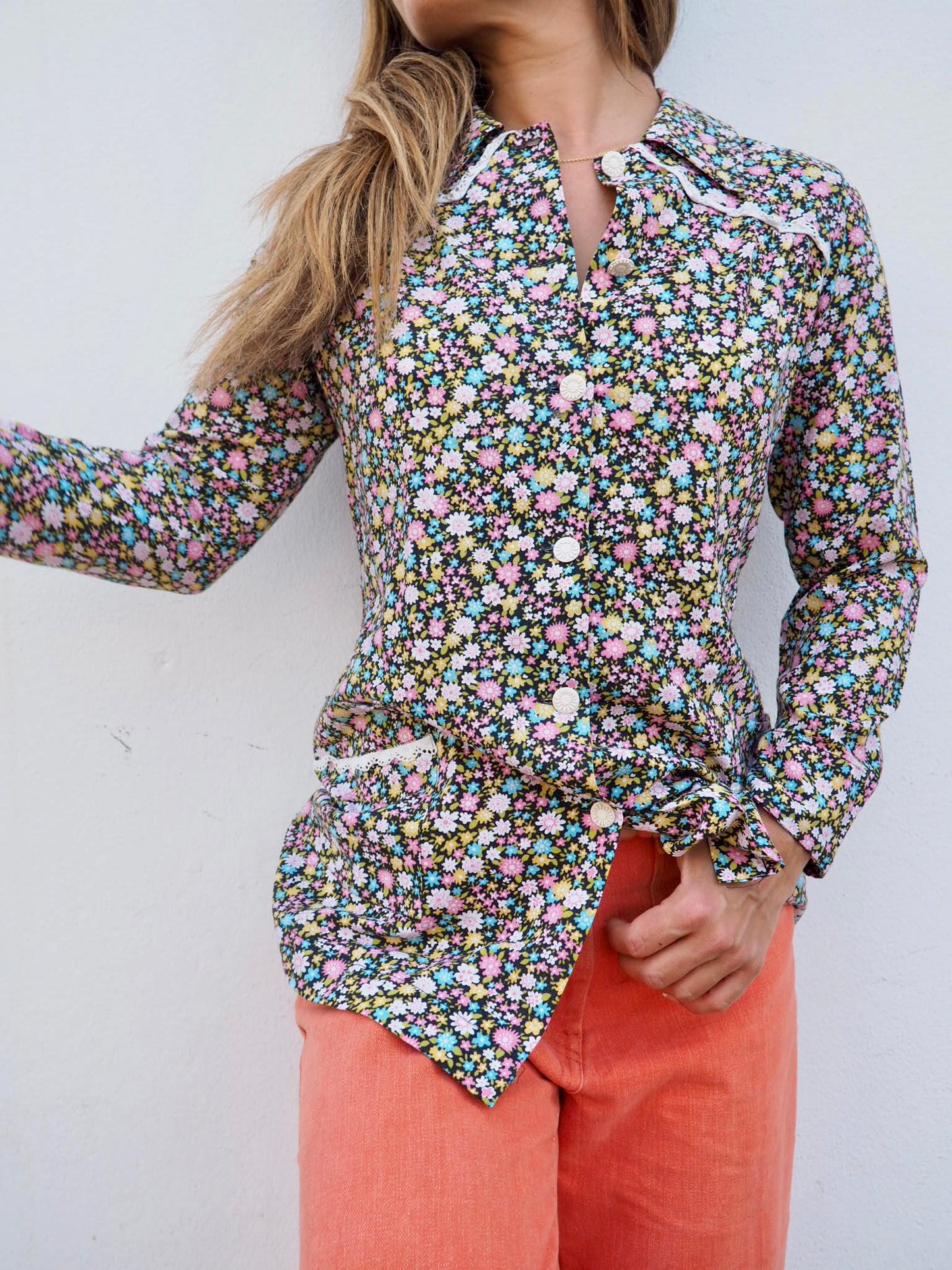 Vintage 1970’s pink and blue ditsy floral cotton long shirt with cool collars and pocket details