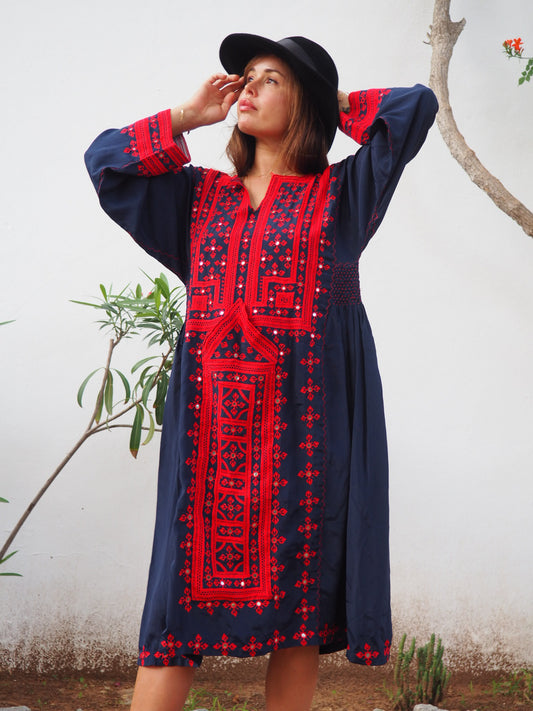 Vintage 1970’s Pakistán hand embroidered Kaftan dress